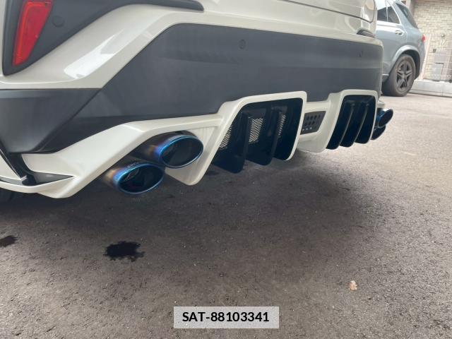 Toyota C-HR 2019-12 7806124-2