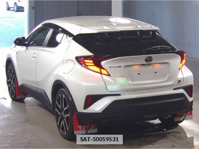 Toyota C-HR 2021-05 7807334-4