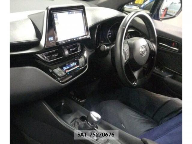 Toyota C-HR 2016-12 7807448-2