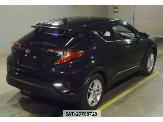 Toyota C-HR 2021-07 7807468-1