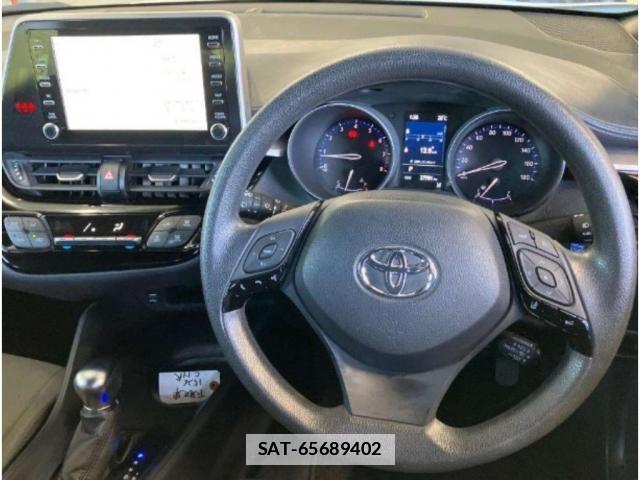 Toyota C-HR 2023-04 7807479-2