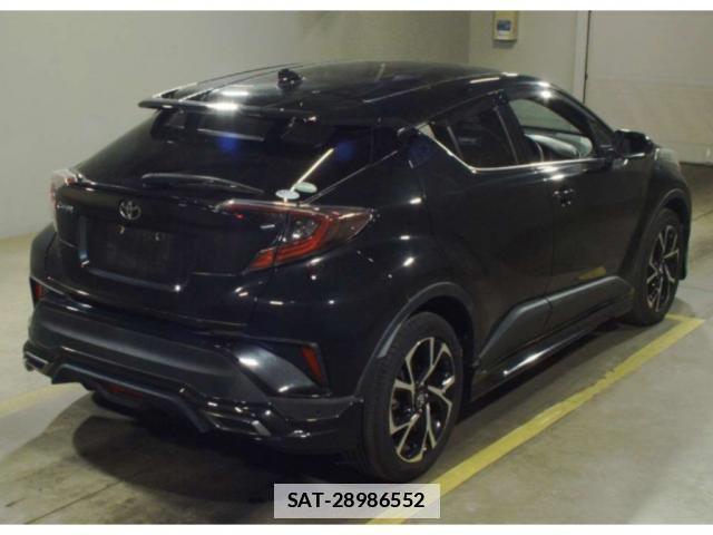 Toyota C-HR 2017-03 7807518-4