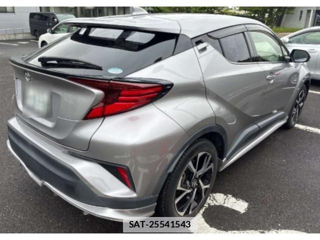 Toyota C-HR 2020-07 7807553-1