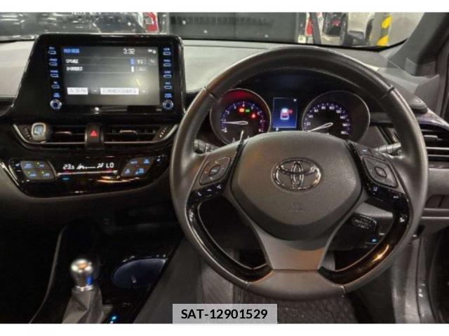 Toyota C-HR 2022-04 7807740-2
