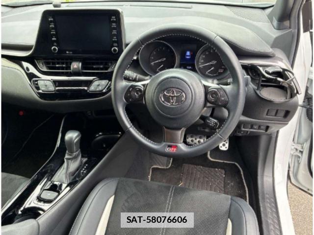Toyota C-HR 2023-05 7807853-2