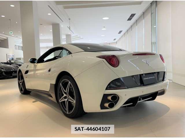 Ferrari California 2011-02 7801779-6