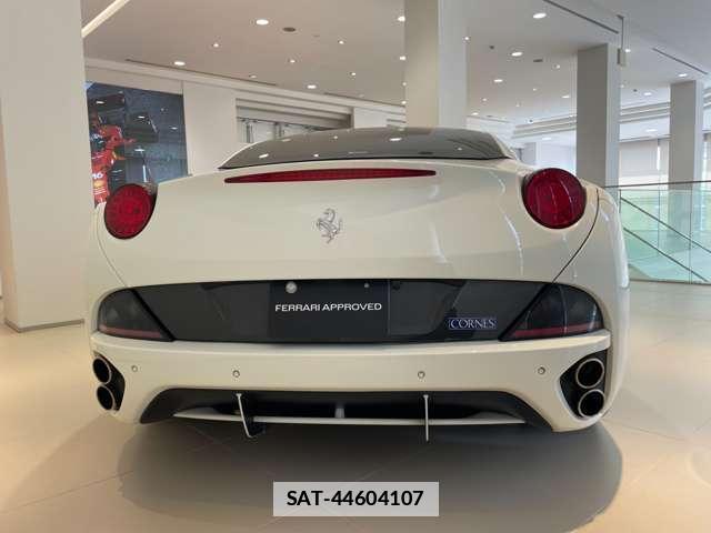 Ferrari California 2011-02 7801779-7