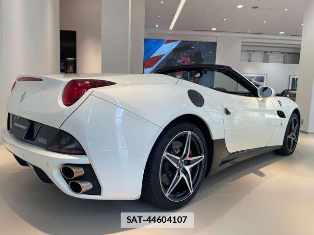 Ferrari California 2011-02 7801779-8