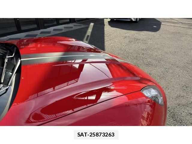 Ferrari California 2010-03 7804004-9