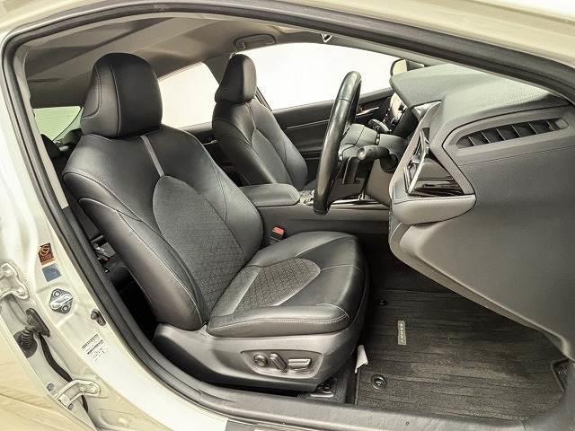 Toyota CAMRY 2019-04 7794855-4