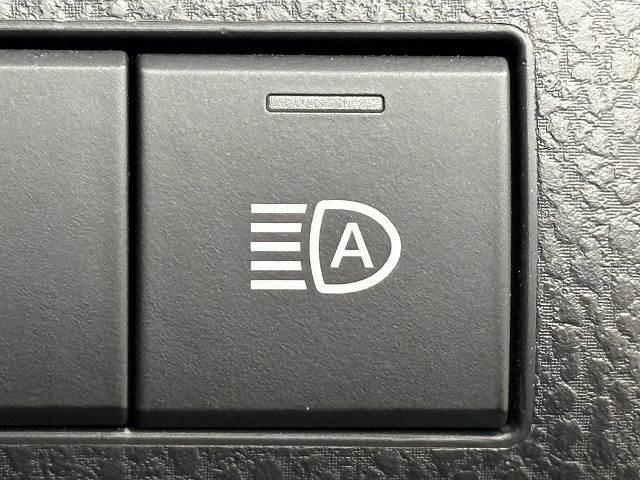 Toyota CAMRY 2019-04 7794855-9