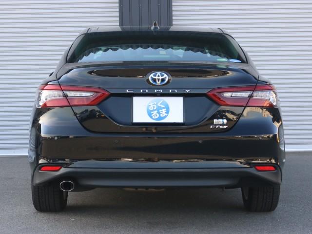 Toyota CAMRY 2021-04 7796296-1