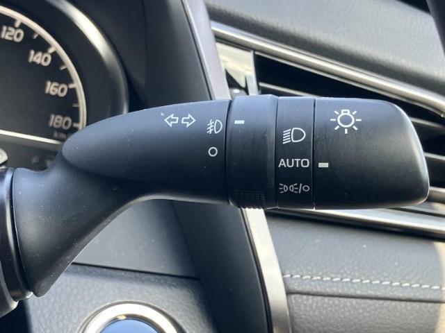 Toyota CAMRY 2023-08 7796909-15