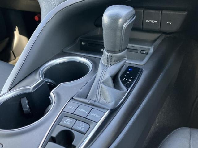 Toyota CAMRY 2023-08 7796909-17