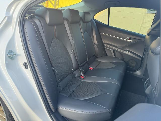 Toyota CAMRY 2017-08 7798341-15