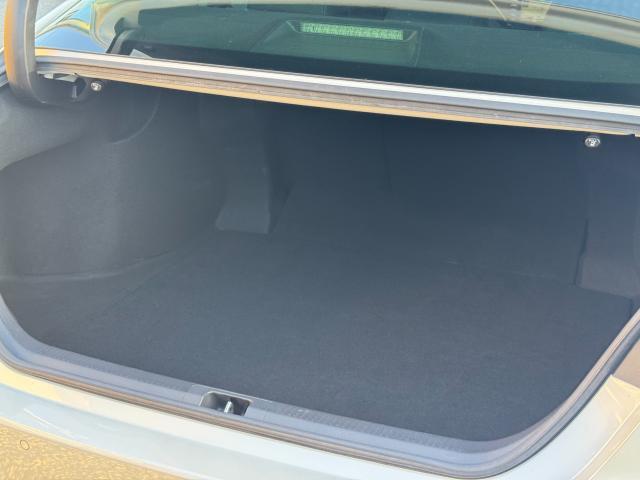 Toyota CAMRY 2017-08 7798341-18