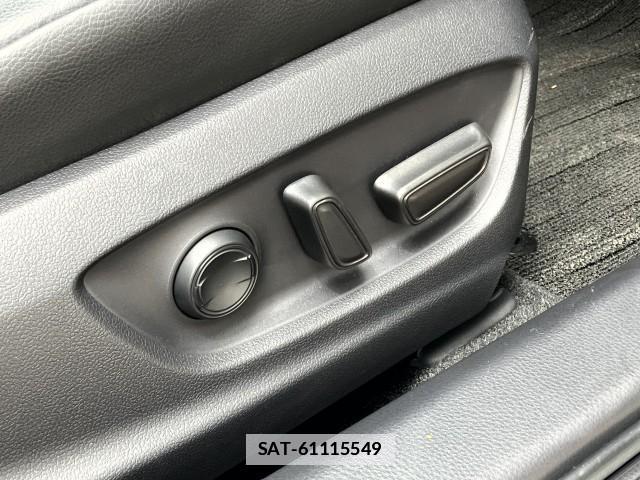 Toyota CAMRY 2019-11 7809829-18