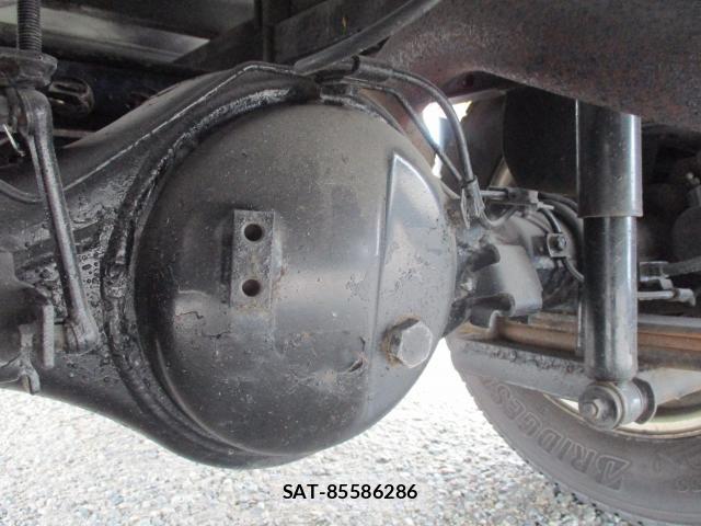 MITSUBISHI FUSO CANTER GUTS 2008-11 7799770-4