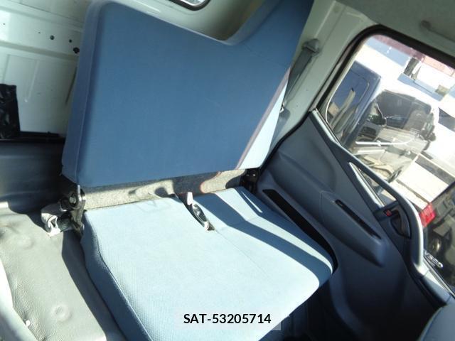 MITSUBISHI FUSO CANTER 2013-07 7792999-17