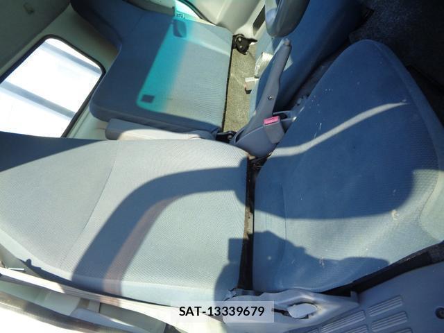 MITSUBISHI FUSO CANTER 2015-12 7793001-13