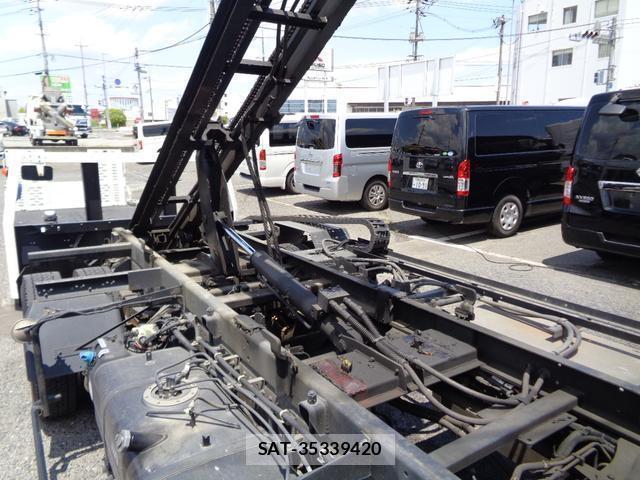 MITSUBISHI FUSO CANTER 2021-06 7793004-18