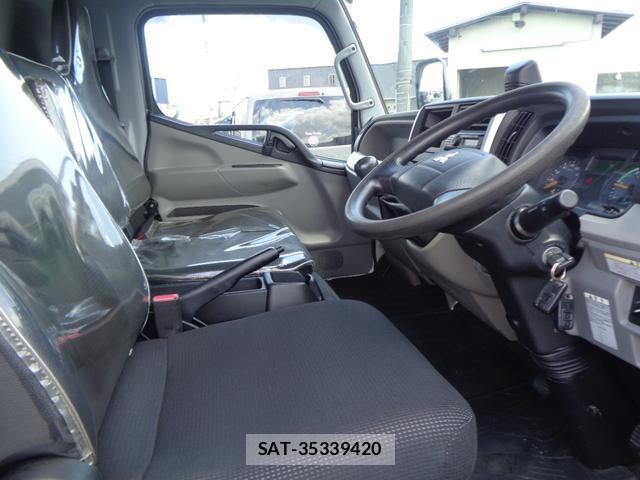 MITSUBISHI FUSO CANTER 2021-06 7793004-19