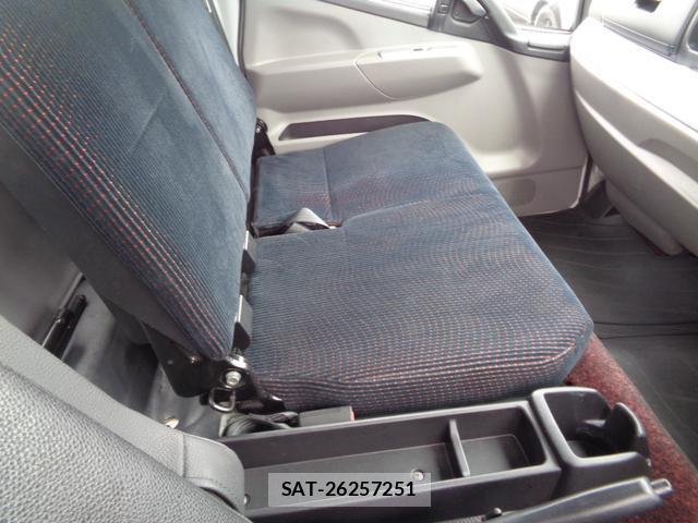 MITSUBISHI FUSO CANTER 2021-04 7793005-17