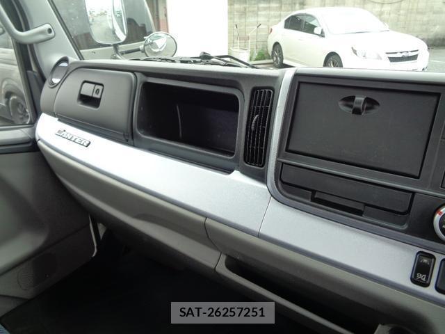 MITSUBISHI FUSO CANTER 2021-04 7793005-19