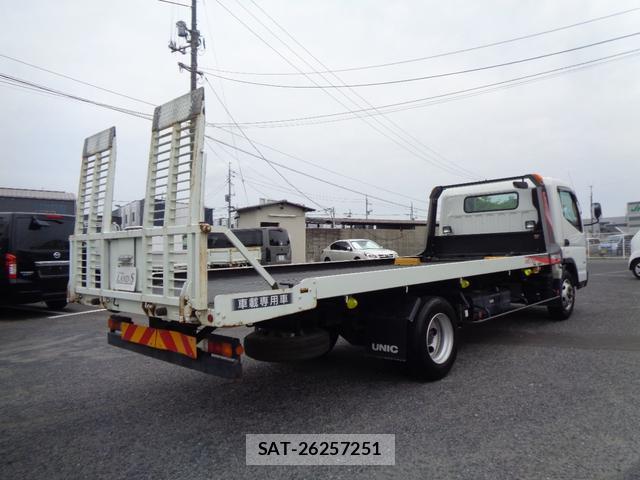 MITSUBISHI FUSO CANTER 2021-04 7793005-9