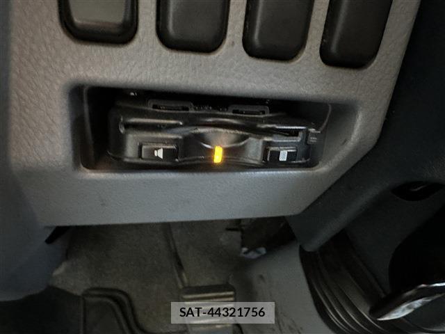 MITSUBISHI FUSO CANTER 2012-11 7793037-15