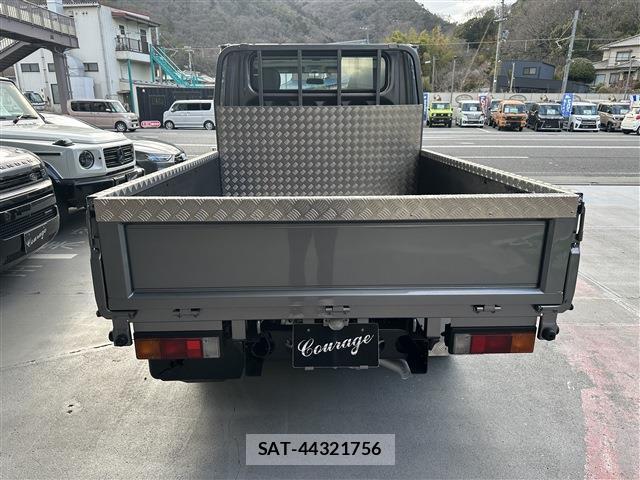 MITSUBISHI FUSO CANTER 2012-11 7793037-4