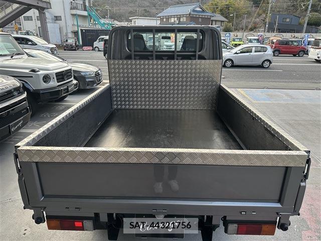 MITSUBISHI FUSO CANTER 2012-11 7793037-6