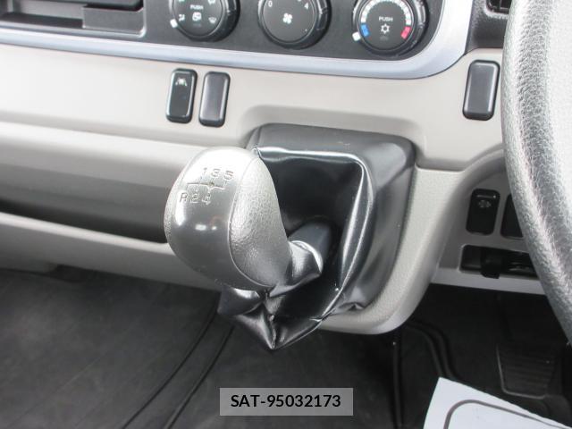 MITSUBISHI FUSO CANTER 2017-03 7793400-16