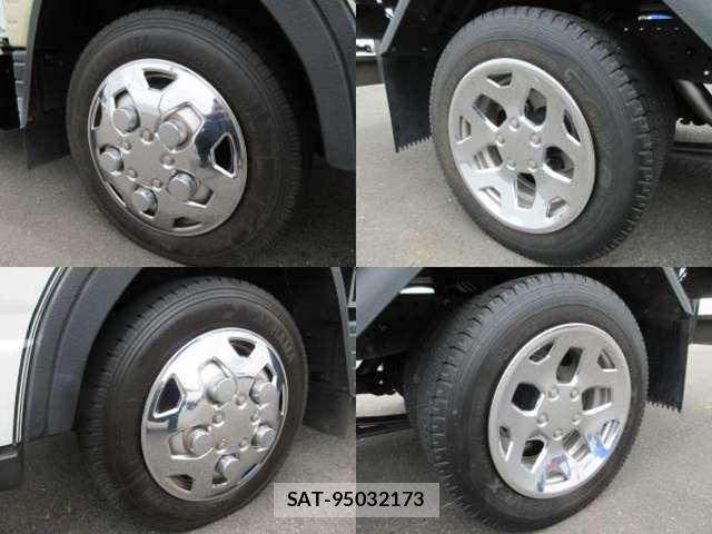 MITSUBISHI FUSO CANTER 2017-03 7793400-8