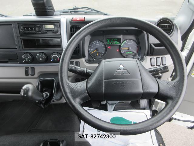 MITSUBISHI FUSO CANTER 2018-08 7793401-14
