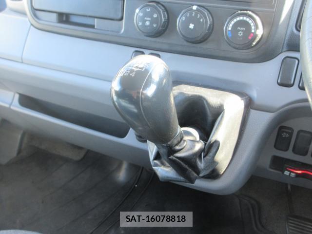 MITSUBISHI FUSO CANTER 2016-04 7793404-18