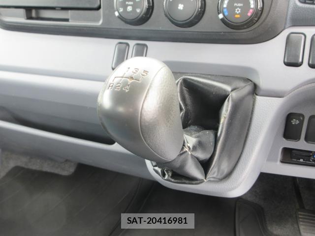 MITSUBISHI FUSO CANTER 2015-03 7793405-18