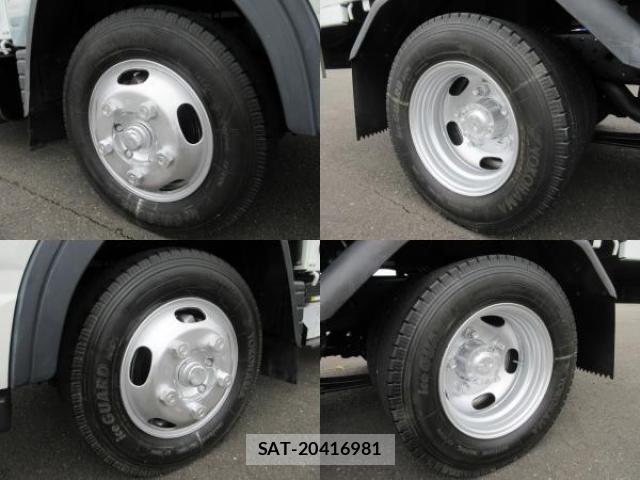 MITSUBISHI FUSO CANTER 2015-03 7793405-7