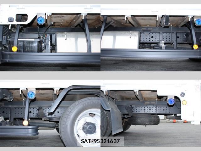 MITSUBISHI FUSO CANTER 2019-09 7793420-17