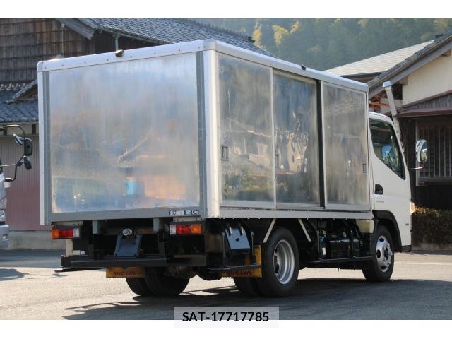 MITSUBISHI FUSO CANTER 2019-03 7793435-6