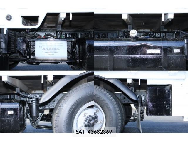 MITSUBISHI FUSO CANTER 2011-12 7793451-17
