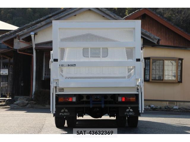 MITSUBISHI FUSO CANTER 2011-12 7793451-7