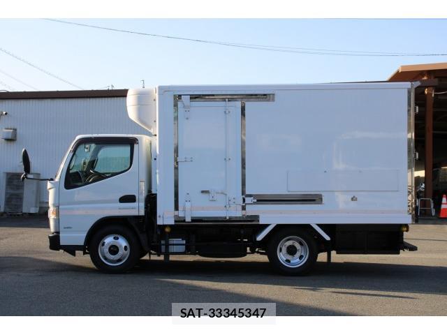 MITSUBISHI FUSO CANTER 2017-07 7793469-3