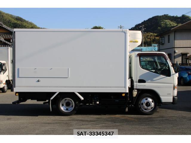 MITSUBISHI FUSO CANTER 2017-07 7793469-4