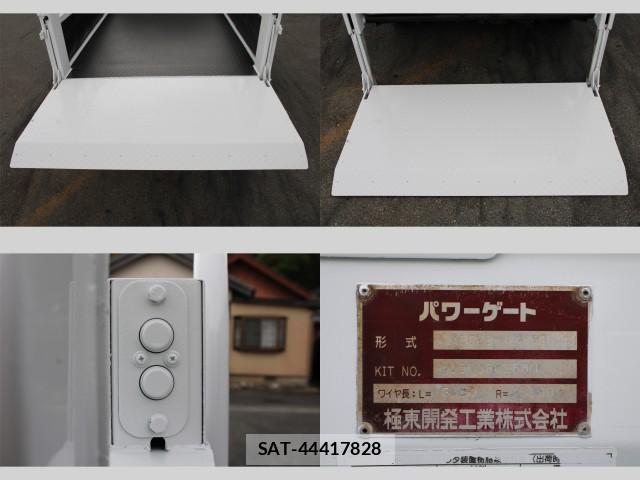 MITSUBISHI FUSO CANTER 2015-08 7793471-17