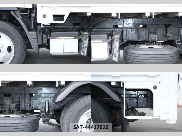 MITSUBISHI FUSO CANTER 2015-08 7793471-18