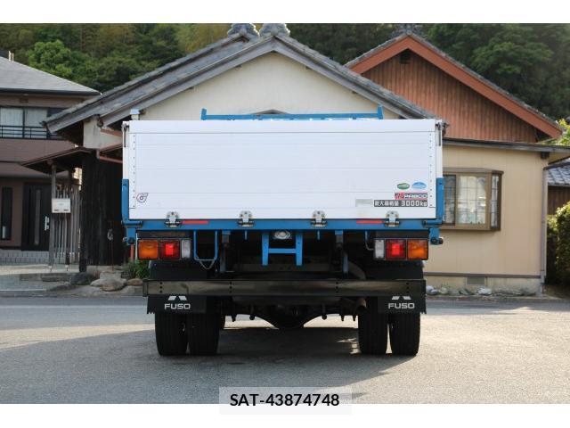 MITSUBISHI FUSO CANTER 2017-02 7793487-4