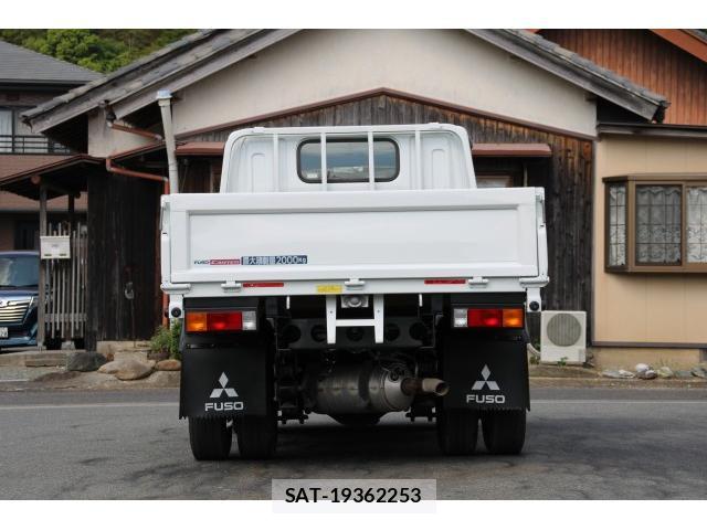 MITSUBISHI FUSO CANTER 2020-09 7793493-4