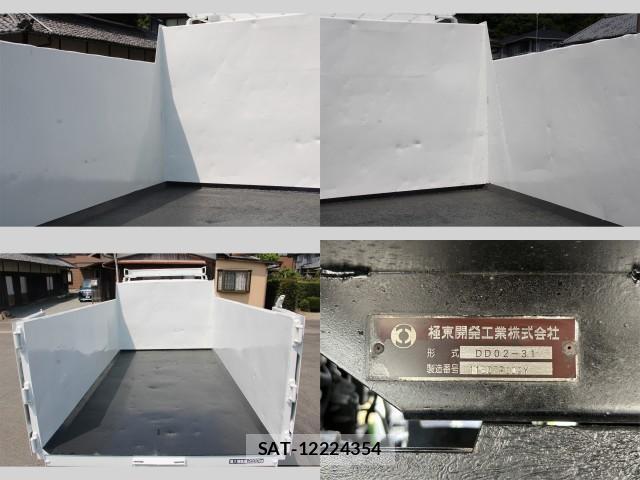 MITSUBISHI FUSO CANTER 2011-08 7793494-6