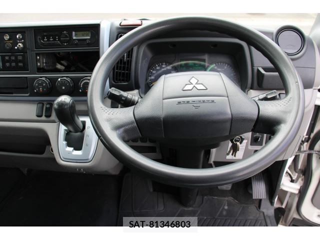 MITSUBISHI FUSO CANTER 2017-12 7793508-7